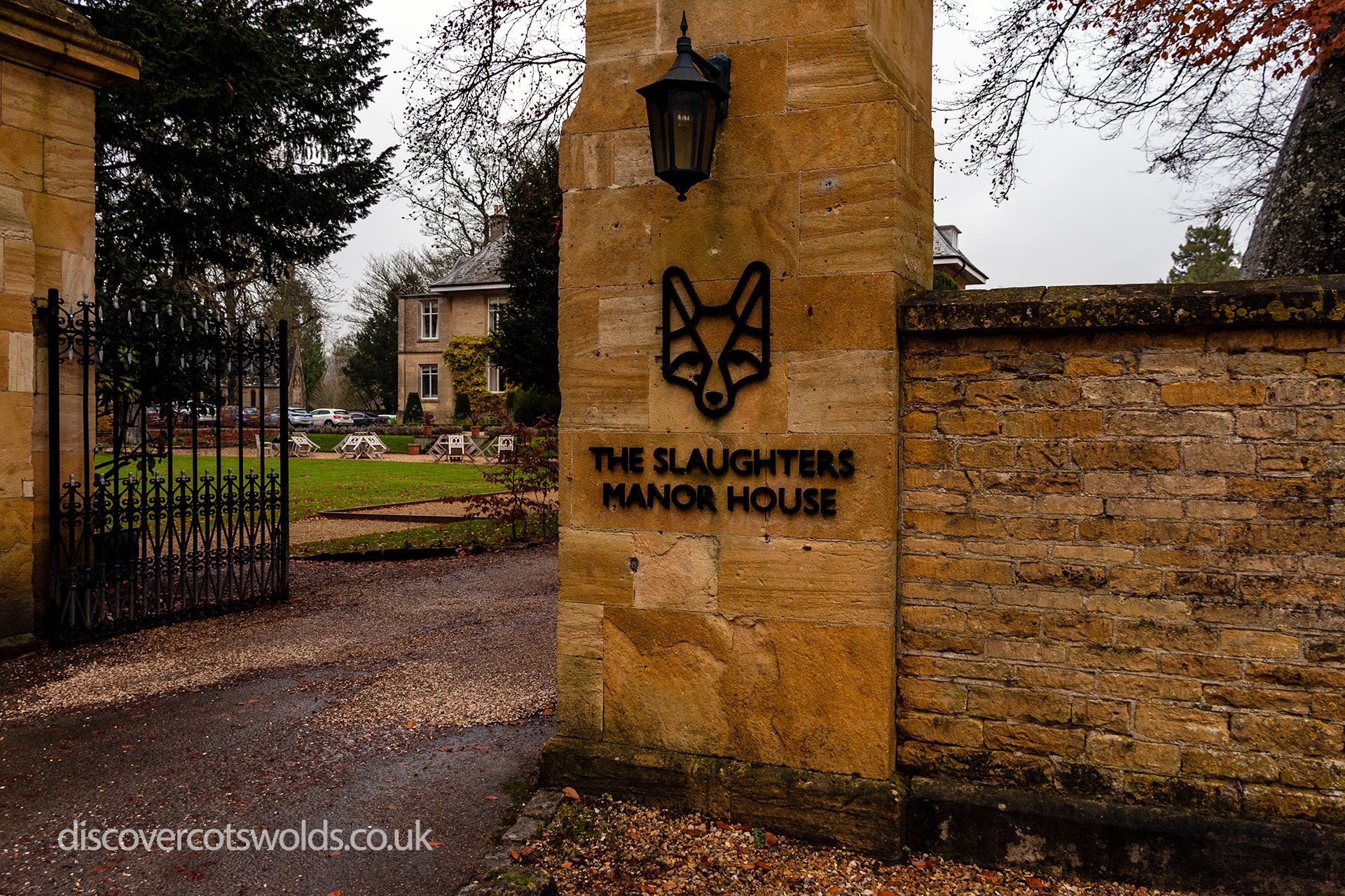 Entrance to the Slaughters Manor House