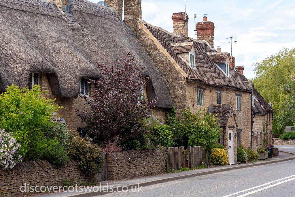 Cotswolds cottages in Long Compton